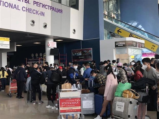 将在俄罗斯的270余名越南公民接回国