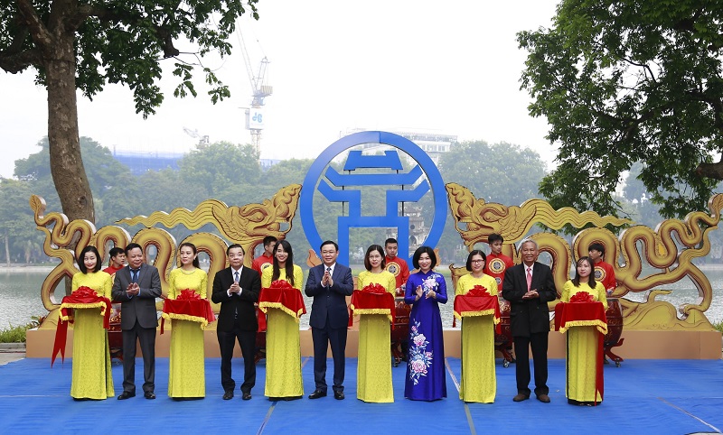 “河内：历史里程碑”展览会开展