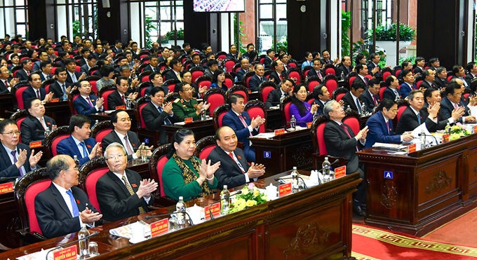 充分发挥中央机关党委的政治核心地位