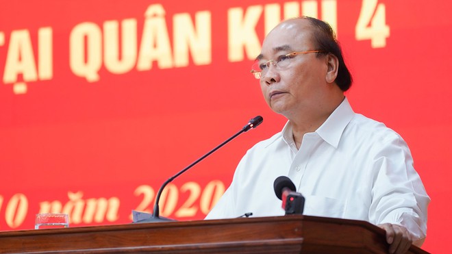 阮春福总理：调动一切力量和设备开展抢险救援工作