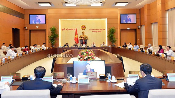 越南国会常委会第49次会议开幕