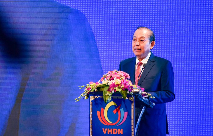 企业文化为企业发展奠定基础