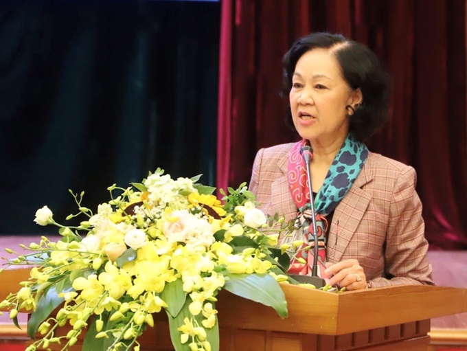 向越共十三大文件草案涉教育培训、科技和人力资源内容建言献策