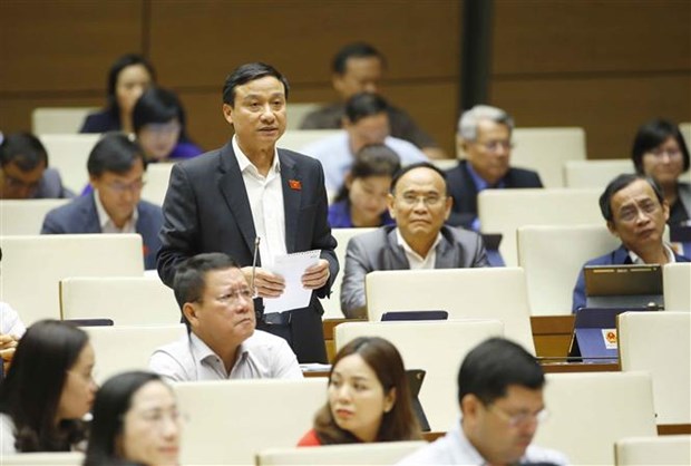 越南第十四届国会第10次会议：国会继续开展质询和回答质询活动