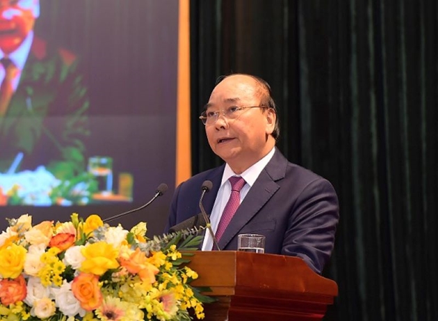 阮春福总理：努力把反腐败工作做得更好、更有成效