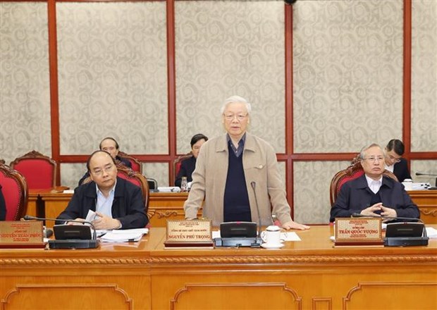 阮富仲同志主持召开中央政治局会议