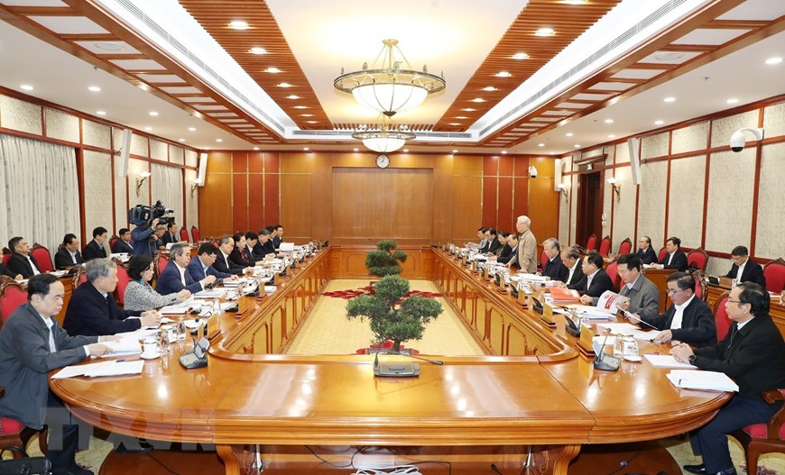 阮富仲同志：认真听取采纳意见 完善越共十三大文件草案