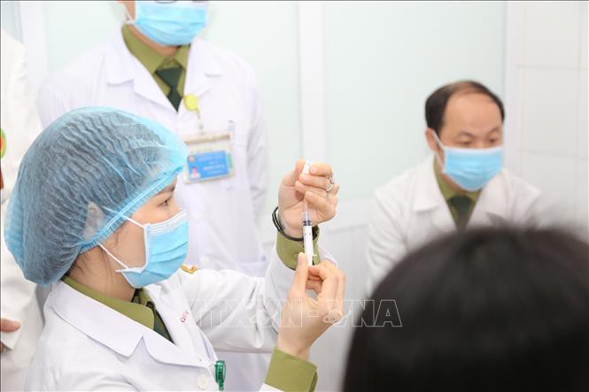 越南新冠疫苗人体试验走过半程