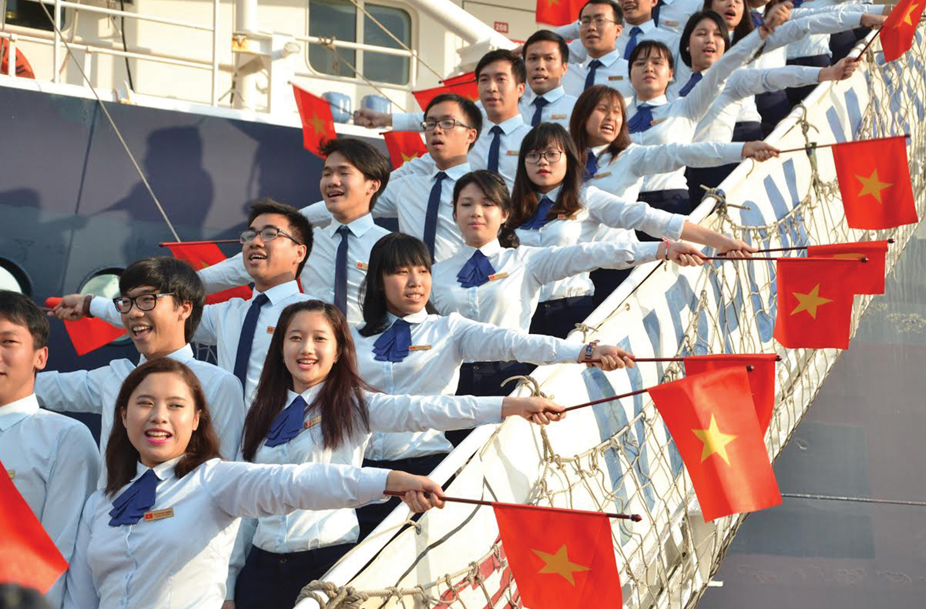 知识界向越共十三大文件建言献策：改变管理机制，助力教育腾飞