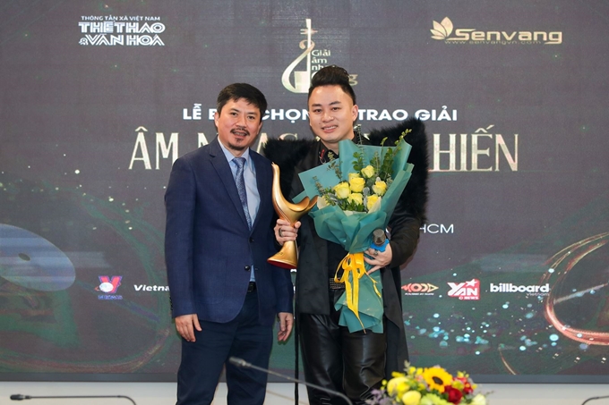 2021年音乐贡献奖 男歌手松阳成最大赢家