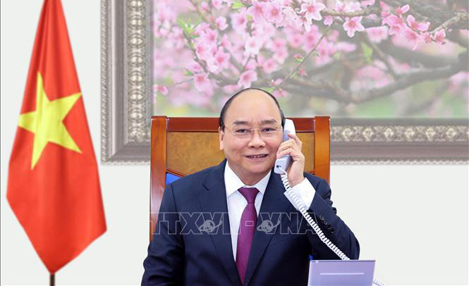 老挝政府总理通论、柬埔寨首相洪森与越南政府总理阮春福通电话