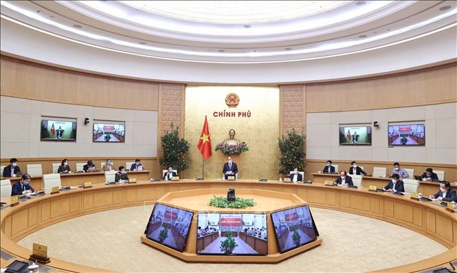 政府总理阮春福主持召开关于新冠肺炎疫情防控工作的视频会议