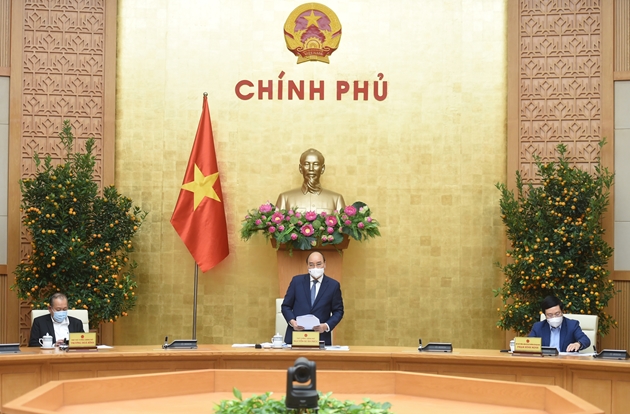 阮春福总理：各部门和地方恢复正常工作 不组织新年聚会活动