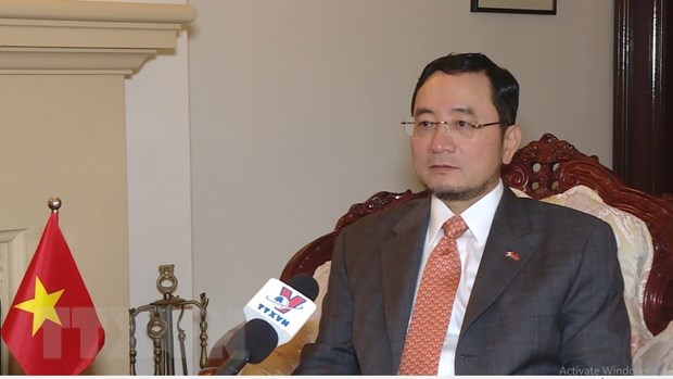 加拿大友人高度评价越南共产党的领导作用