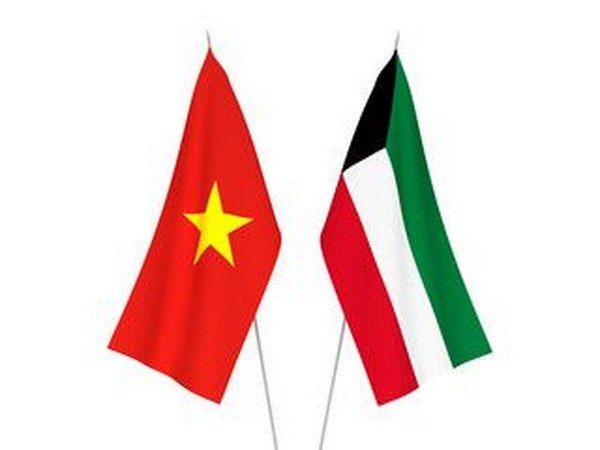 科威特国王高度评价越南所取得的令人印象深刻的成就