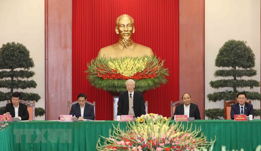 越共第十二届各位源中央政治局委员、书记处书记和中央委员为国家的发展做出巨大贡献