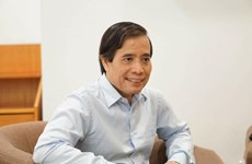 新加坡国立大学越南教师谈越南经济和对外政策优先事项