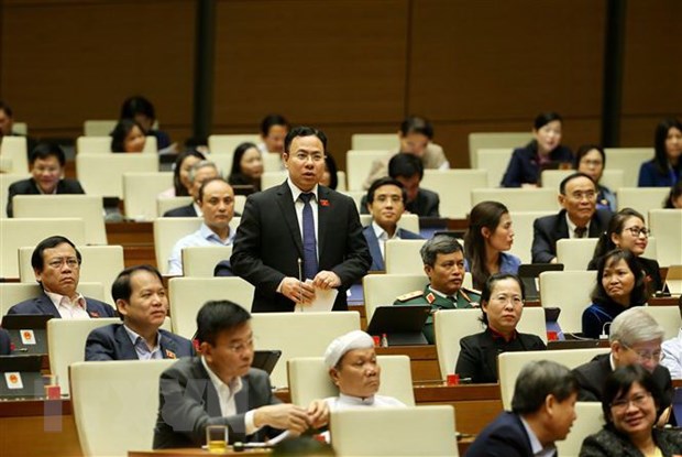 国会今日讨论第十四届国会任期工作报告草案