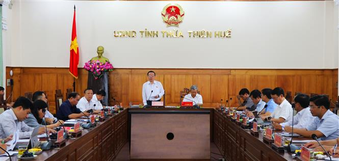 越南国会副主席冯国显在承天-顺化省进行实地检查