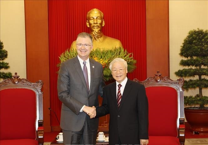 越共中央总书记阮富仲会见美国驻越大使克里滕布林克