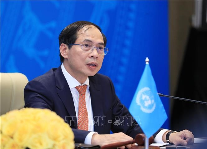 越南外交部部长裴青山会见联合国秘书长缅甸事务特使