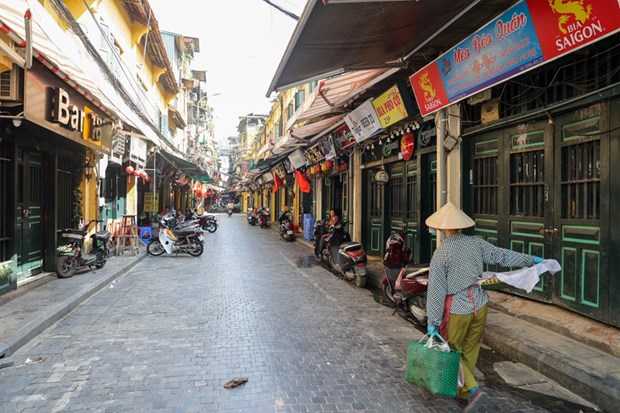 自5月25日12时起，河内市所有公共场所聚集性活动全面停止