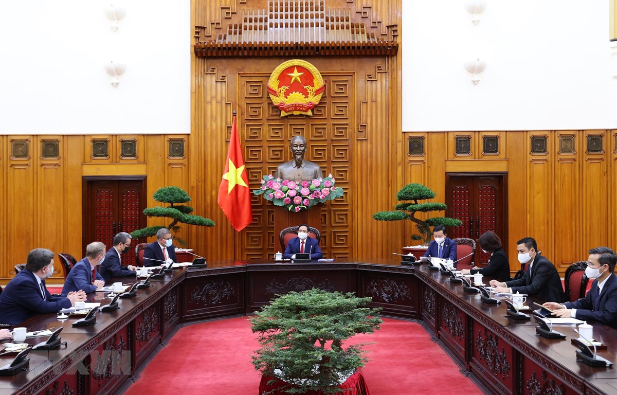 越南政府总理范明正会见COP26主席阿洛克•夏尔马