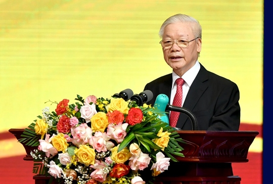 阮富仲总书记高度评价银行部门在经济发展过程中的作用