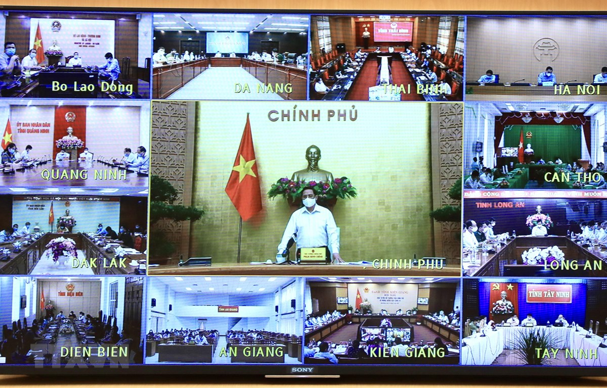 政府总理范明正：目前最重要的目标是确保社会安全和守护好群众的健康