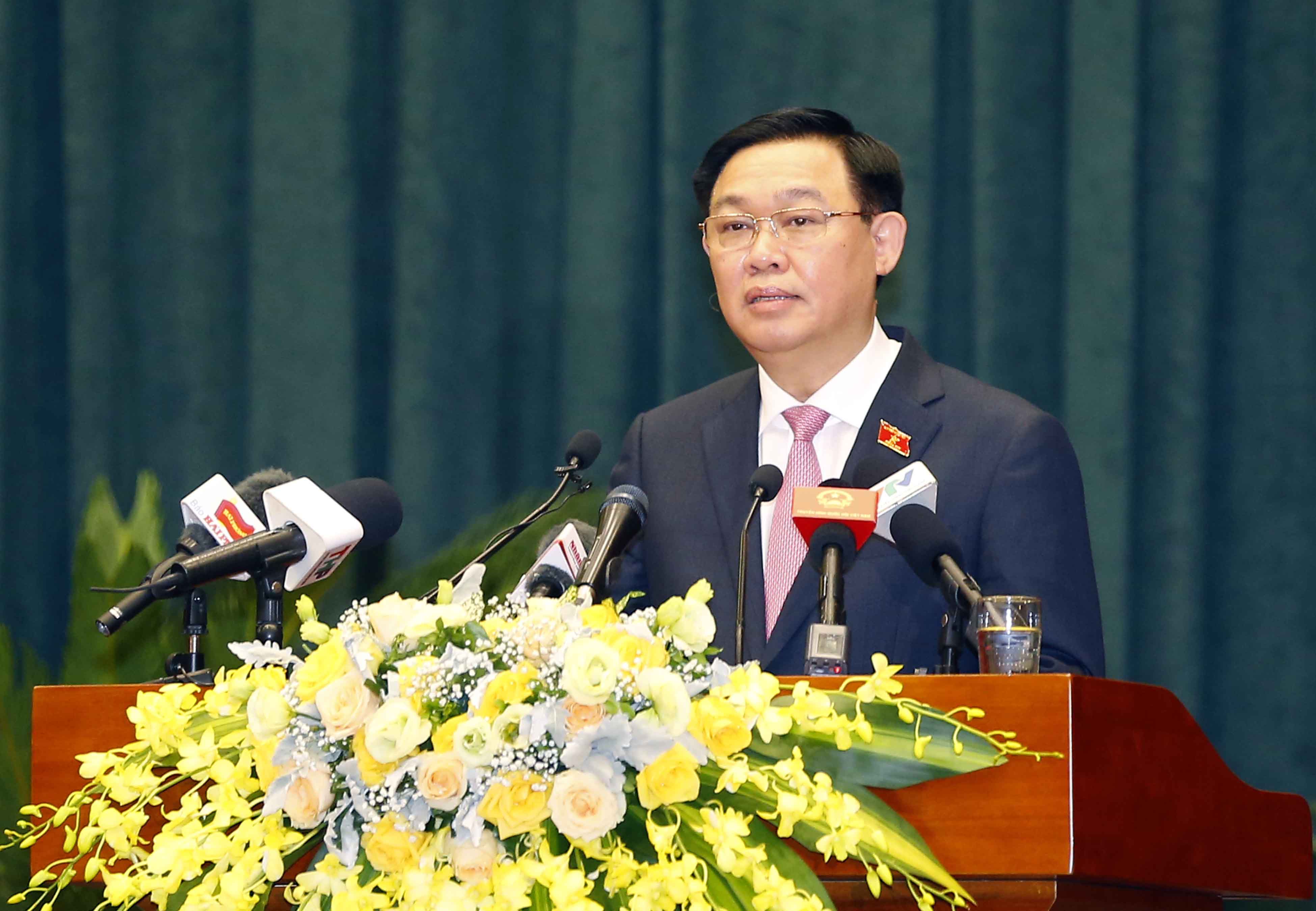国会主席王庭惠：海防市将继续成为全国经济社会发展的亮点