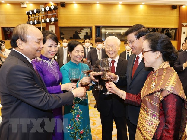 越老友好关系是两国共同的无价财富