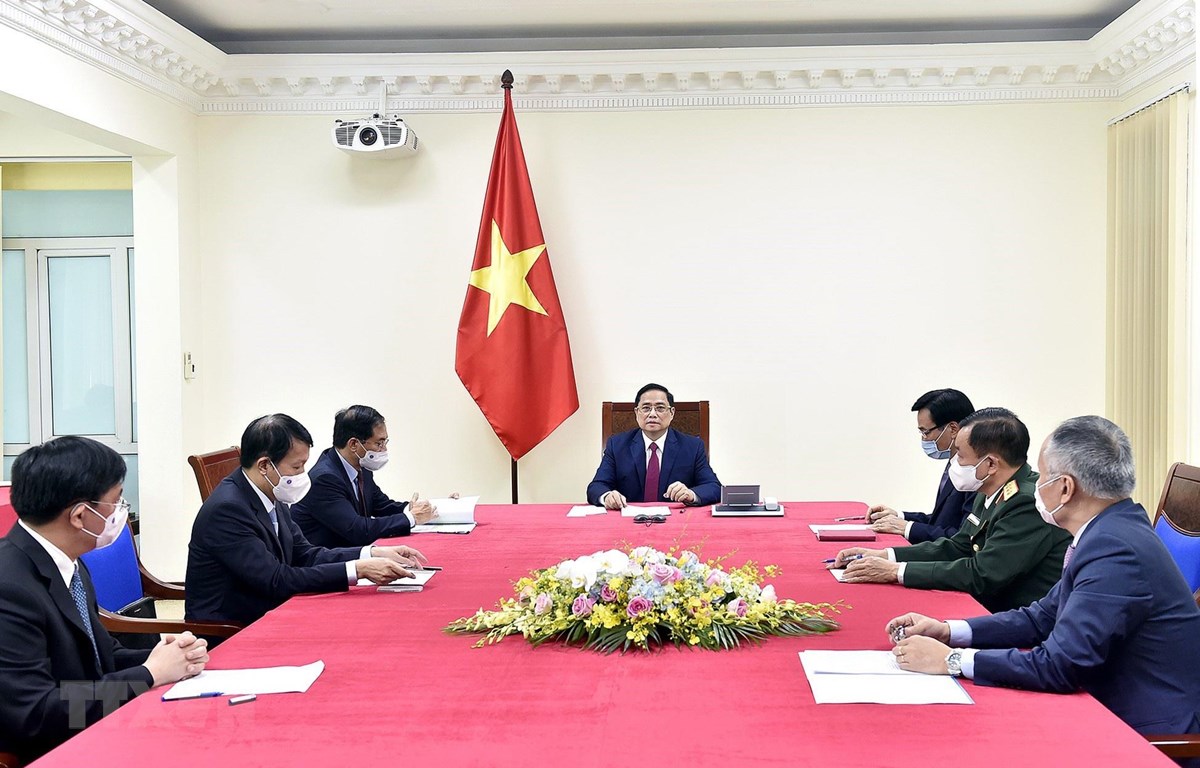 ​越南政府总理范明正与中国国务院总理李克强举行电话会谈