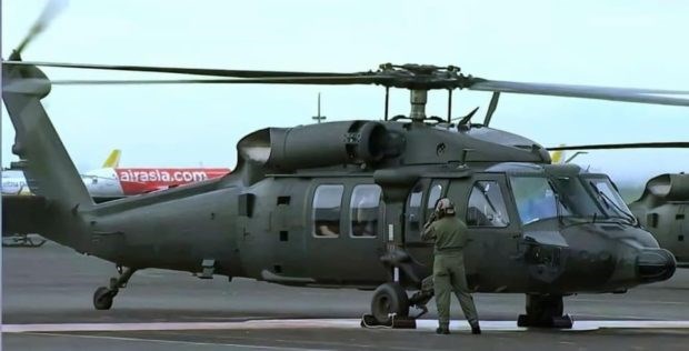 菲律宾空军一架“黑鹰”直升机坠毁 机上6人全部死亡