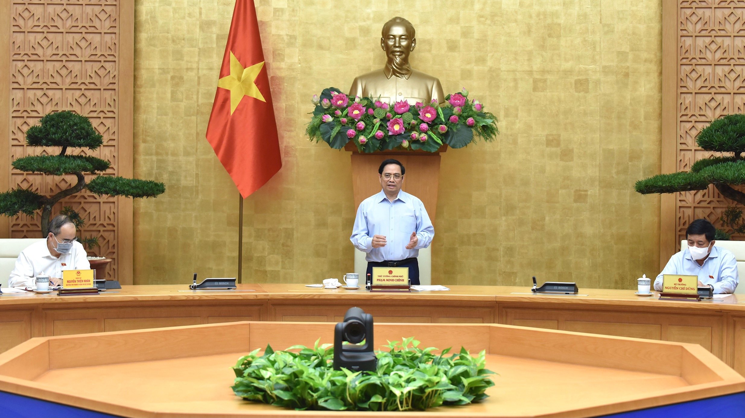 范明正总理：为尽快尽早生产出国内新冠疫苗创造一切便利条件
