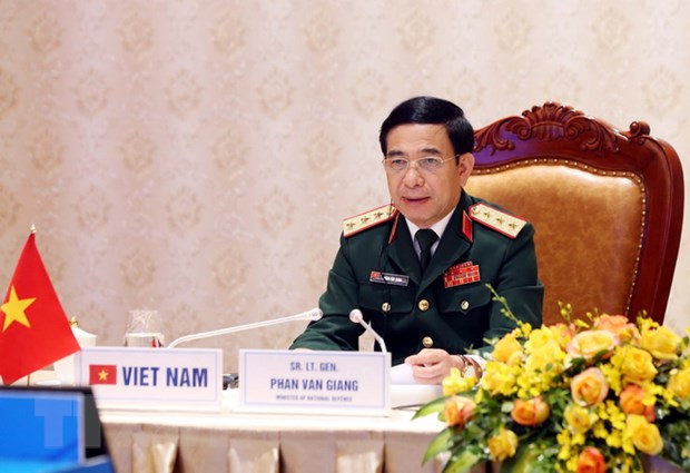 越南与印度两国国防部部长通电话