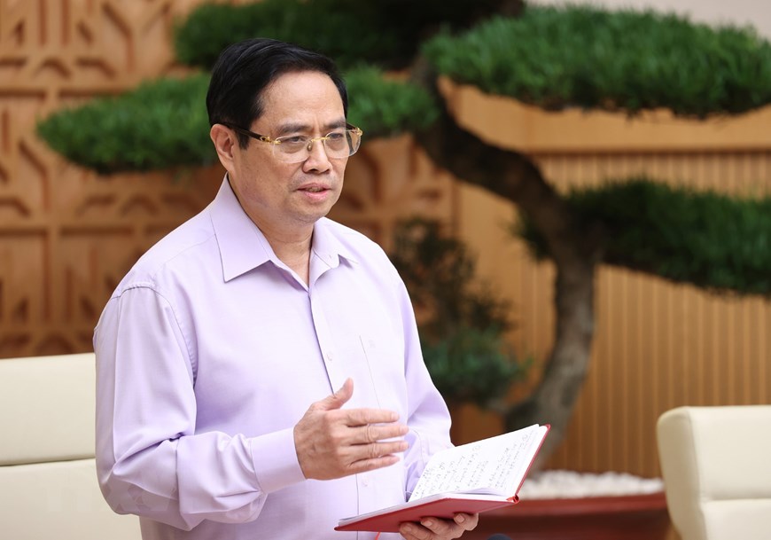 政府总理范明正：将人民群众生命安全和身体健康放在第一位