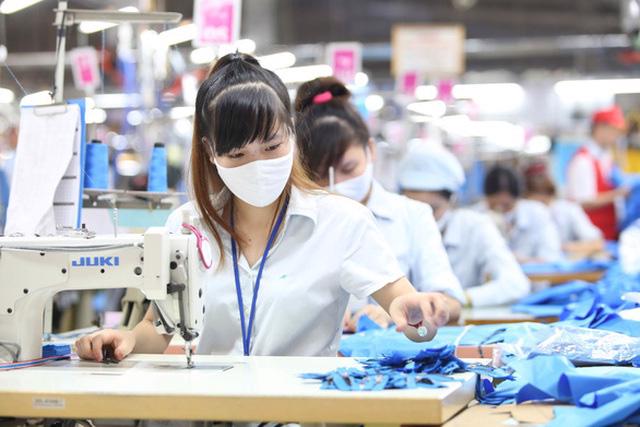 范明正总理批准受疫情影响的劳动者帮扶政策