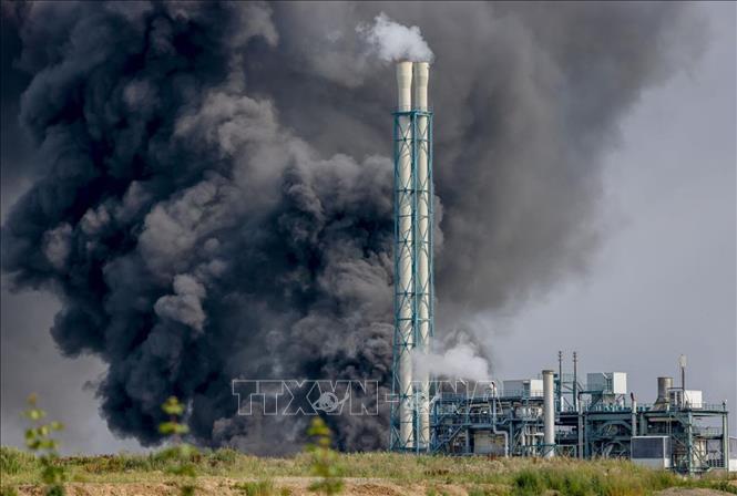 德国一化学工业园爆炸致一死多伤