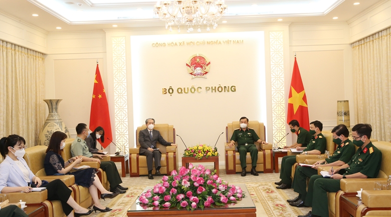 越南国防部副部长黄春战会见中国驻越南大使