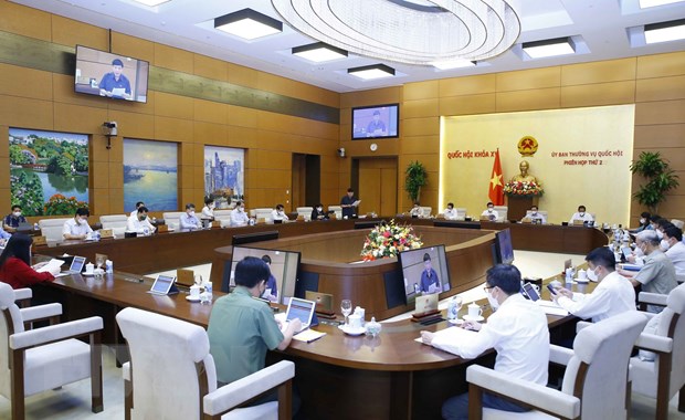 国会常委会提出举行第十五届国会第二次会议的两个方案
