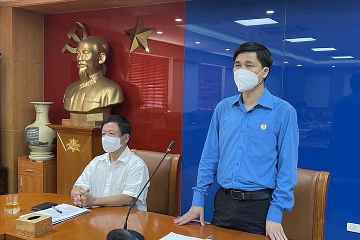 越南各级工会筹集1 2万亿越盾帮助劳动者