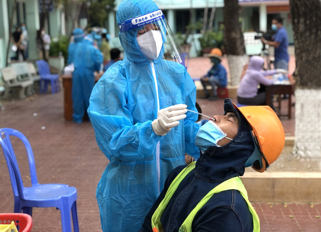 越南政府总理要求采取更有力和有效的防疫措施
