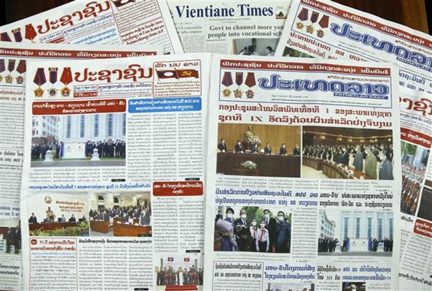 老挝新闻媒体：越南国家主席对老挝进行的正式友好访问取得圆满成功