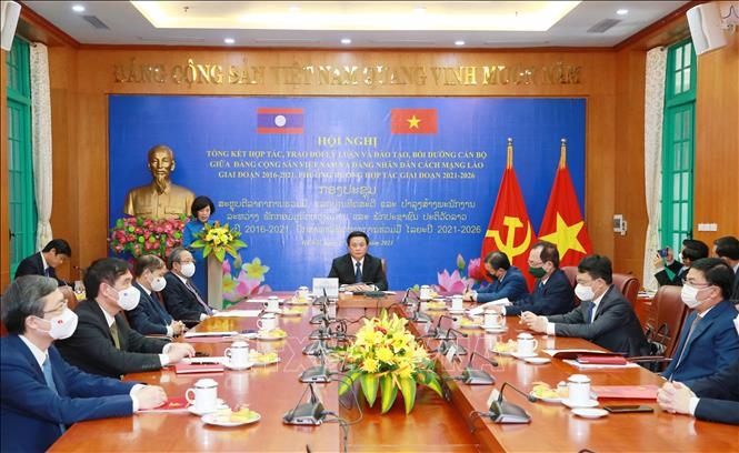 增强越老两党理论交流合作及干部教育培训工作