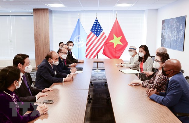 越南国家主席阮春福会见美国友人