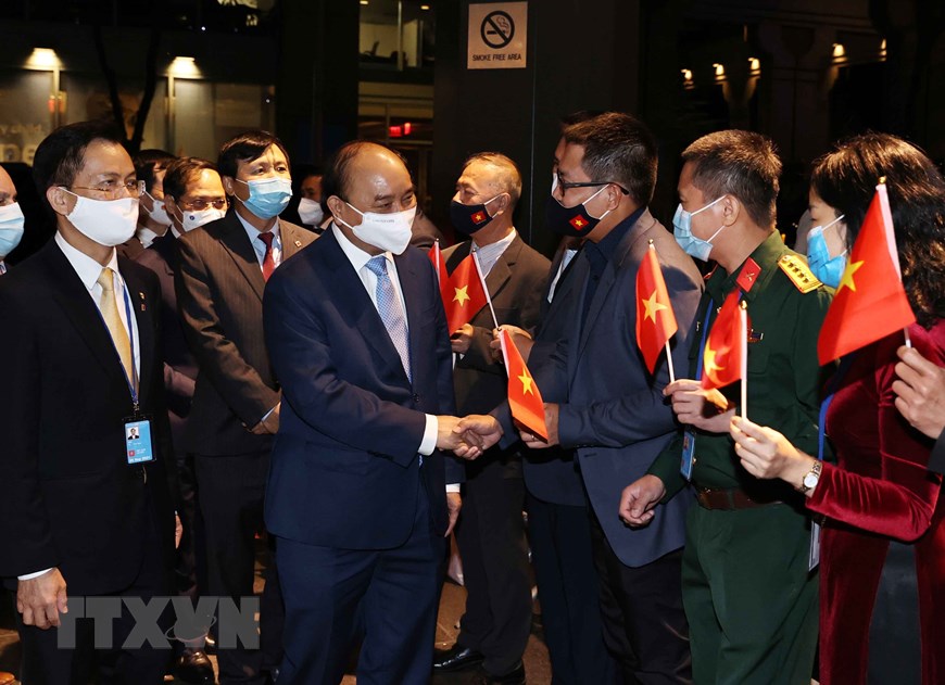 国家主席阮春福抵达美国纽约出席第76届联合国大会一系列高级别会议