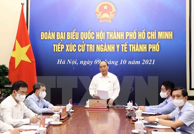 国家主席阮春福会见胡志明市卫生部门选民