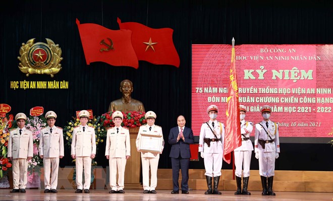 阮春福主席：人民安全学院要大力创新思想和行动为维护国家安全和社会秩序作出贡献