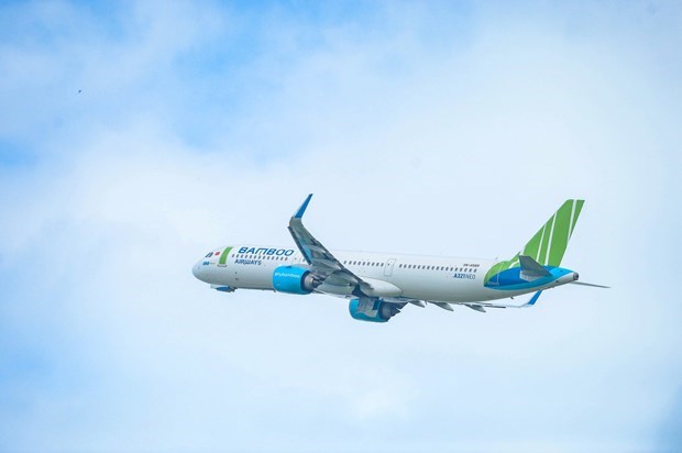 范明正总理出席越竹航空越南至英国直达航线发布仪式