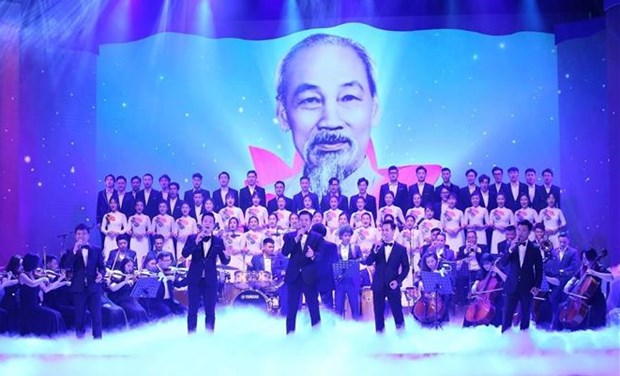 “信心与希望”：肯定越南文化的地位及特色